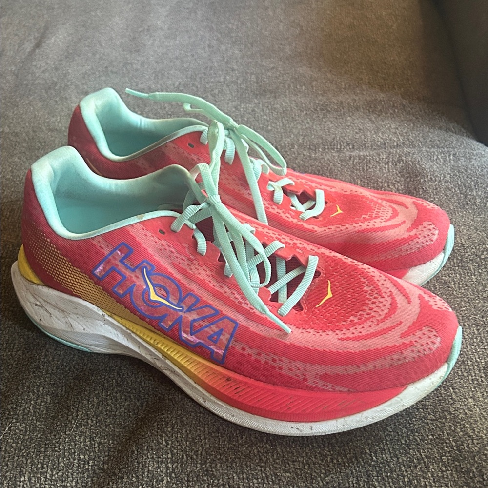 HOKA Mach X